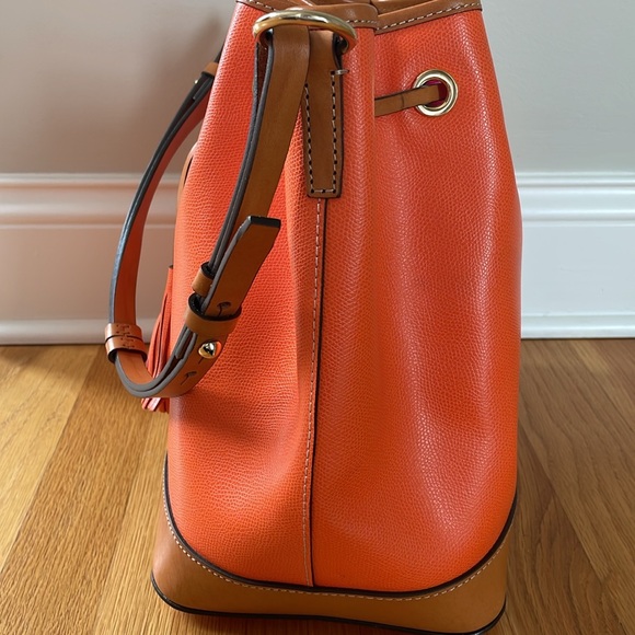 Dooney & Bourke Saffiano Drawstring Shoulder Bag ~ Geranium ❤️ - Picture 4 of 15